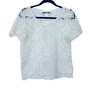 Anthropologie Blue Tassel White lace Short sleeve top women’s size small